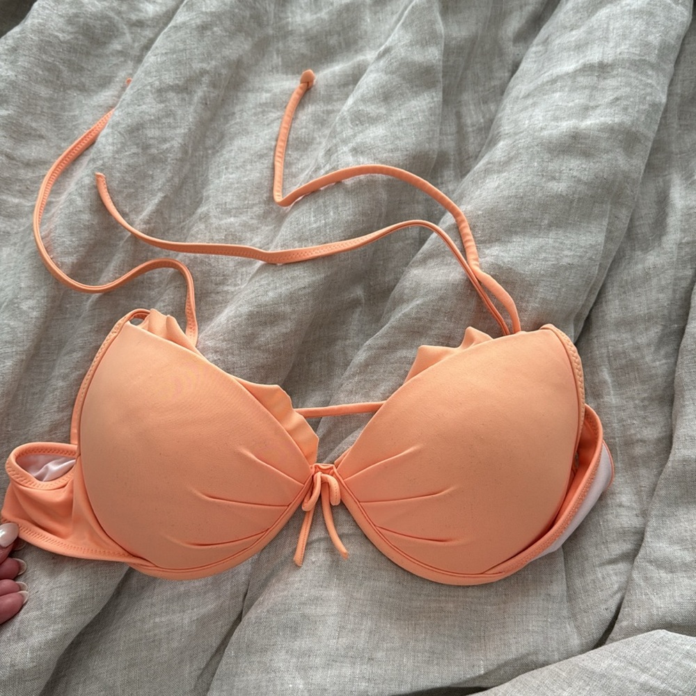 Victorias Secret peach ruffle bikini top - Picture 3 of 6
